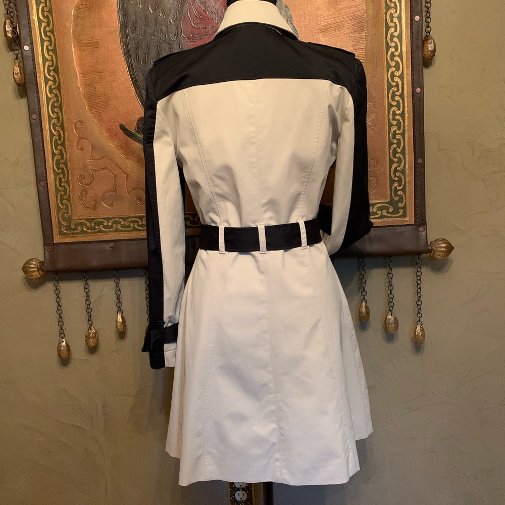 Trench coat by Bebe - Picture 3 of 16